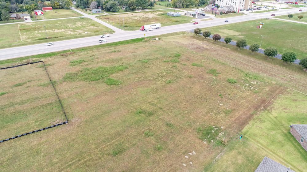 2180 N Main St, Newcastle, OK 73065